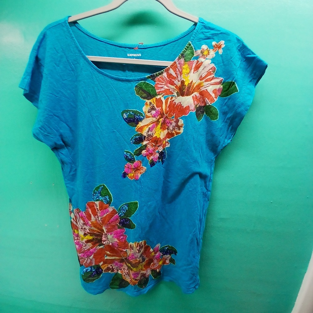 Express Floral Sequin Top S Blue Tropical Hibiscus Short Sleeve Graphic Tee
